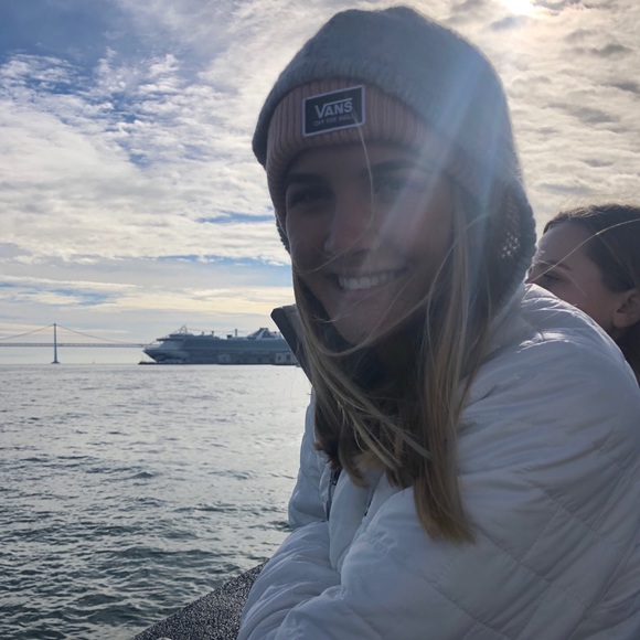 Meet your Posher, Maddi - Picture 4 of 8